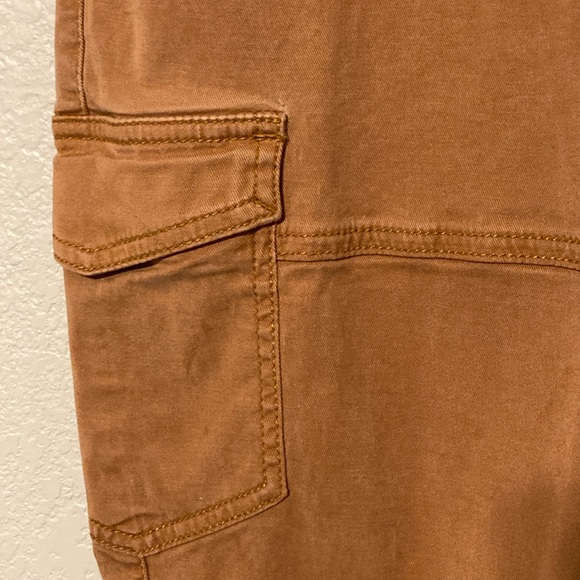 CAbi Women’s Utility Pants – Size 8 - Picture 3 of 7